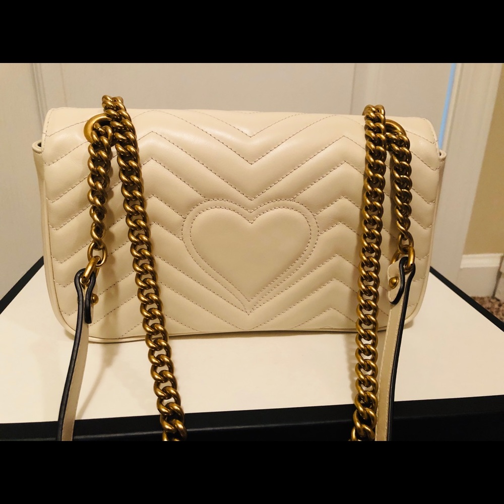 ❤️SOLD❤️ Gucci marmont matelasse small-Ivory - Picture 7 of 13